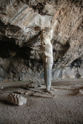 Bishapur, Cave of Shapur I: Statue of the king Cave, King, Portrait, Sculpture
Date: CE_0241-CE_0272
Category: Persia
Institution:
Place of discovery: Bishapur