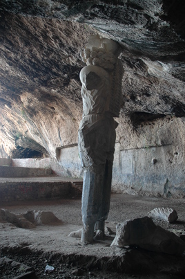 Bishapur, Cave of Shapur I: Statue of the king Cave, King, Portrait, Sculpture
Date: CE_0241-CE_0272
Category: Persia
Institution:
Place of discovery: Bishapur