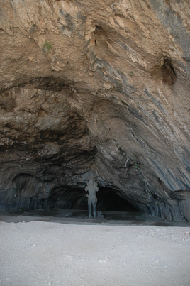 Bishapur, Cave of Shapur I: Statue of the king Cave, King, Portrait, Sculpture
Date: CE_0241-CE_0272
Category: Persia
Institution:
Place of discovery: Bishapur