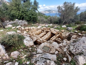 Amos (north) Necropolis