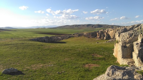 Turuş (Kuyulu) Kaya Mezarları