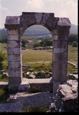 Basilika Carsulae (1997) Basilika Carsulae (1997)