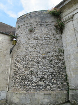 Stadtmauern und Türme von Senlis
