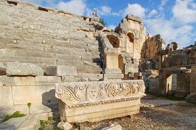 Myra - Theatre
