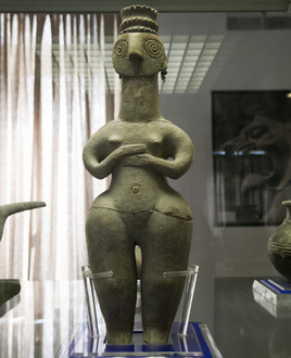Rostamabad, first millennium BCE idol Rostamabad, first millennium BCE idol