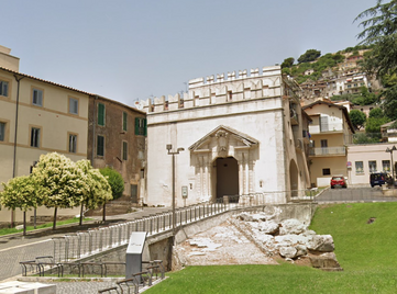 Ancient polygonal city wall