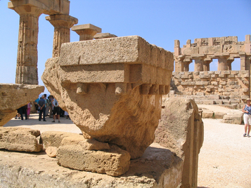 Selinus Temple E, Interior