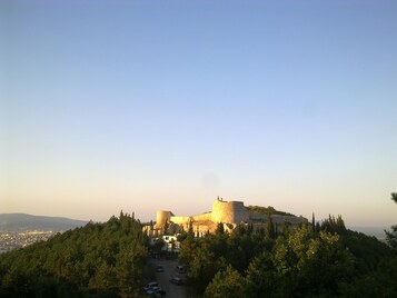 Sultanbeyli Aydos Kalesi