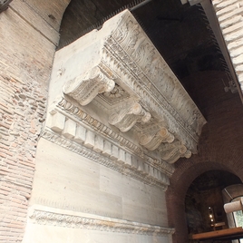 Tabularium cornice. Rome.