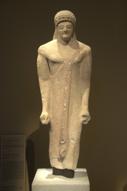Cyprus, Archaic statue of a man