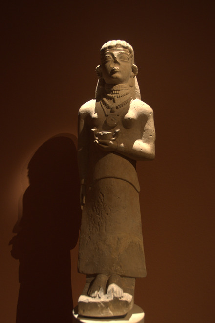 Cyprus, votive statuette of a woman