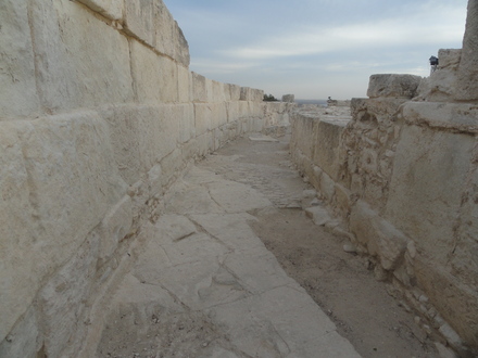 Kourion, Theater, Top ring, inside