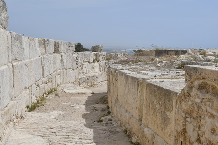 Kourion, Theater, Top ring, inside