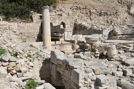 Amathous, Agora, Remains of fountain