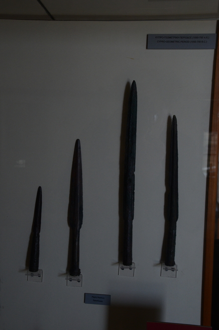 Old Paphos, Cypro-geometric swords
