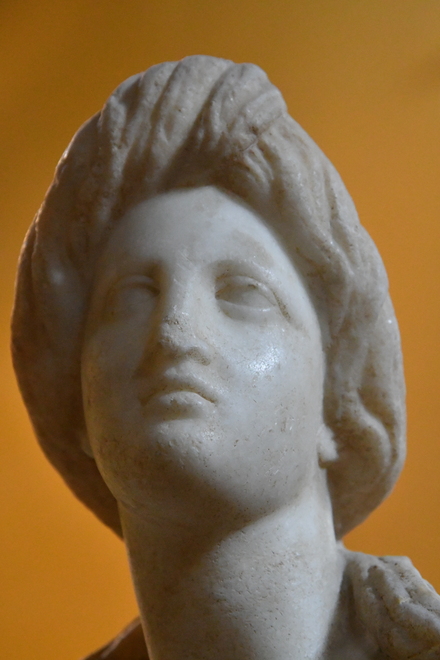 Soloi, Statue of the goddess Aphrodite, detail