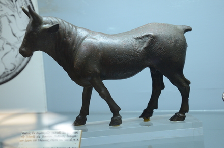 Vouni, Temple of Athena, Bronze cowbull cmn