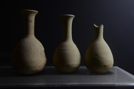 Ayia Irini/Akdeniz, Tomb, jugs