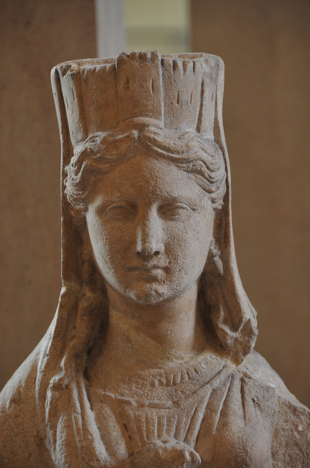 Trikomo,Statue of a goddess with mural crown