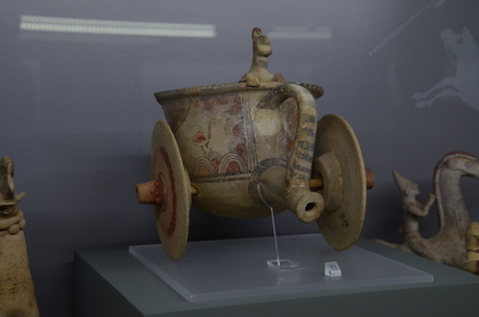 Cypro-Geometric III chariot model