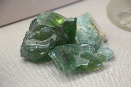 Raw glass