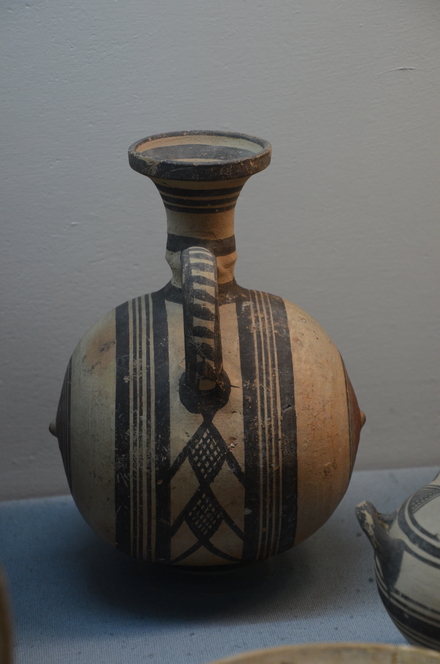 Cypro-Geometric II jar