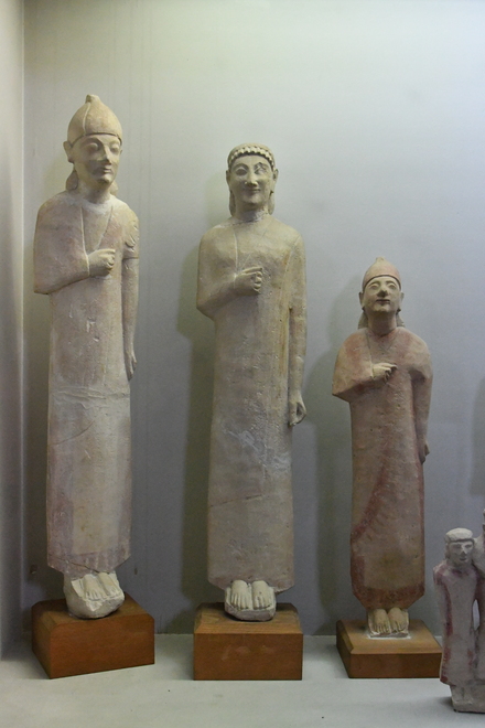 Votive statues