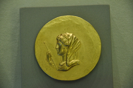 Abukir, Medaillon 4 Olympias, mother of Alexander the Great