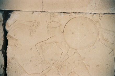 Abydos, Temple for Ramesses II, Relief of the Battle of Kadesh, Soldier capturing an enemy