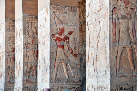 Abydos, Temple of Sety I, Seven chapels, Relief with kings and gods