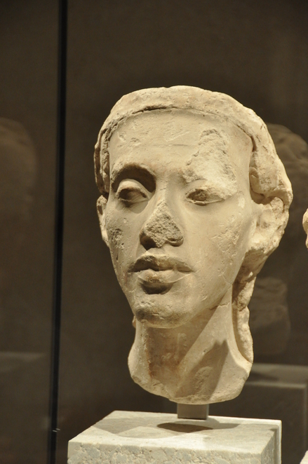 Amarna, Head of queen Nefretite