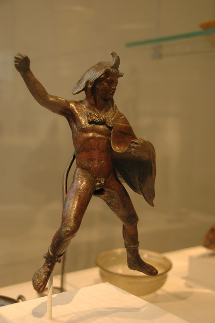 Athribis, Statuette of Alexander the Great