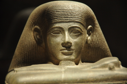 Karnak, Block statue of the priest Hor