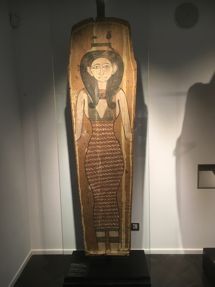 Backboard of a coffin