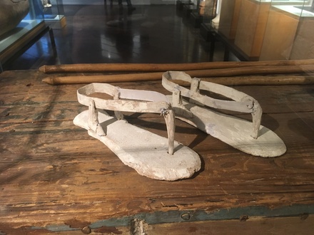 Coffin of Khnumhotep, Sandals