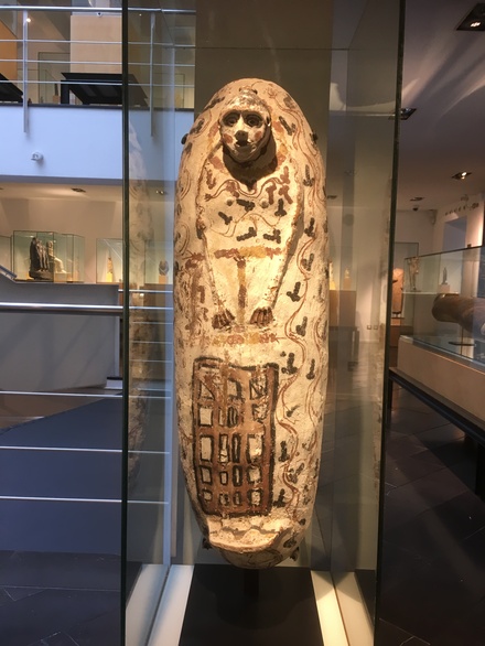Terra cotta coffin lid
