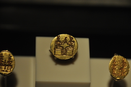 Ring-seal with the divine birth of the ruler