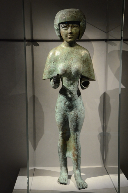 Statuette of a priestess