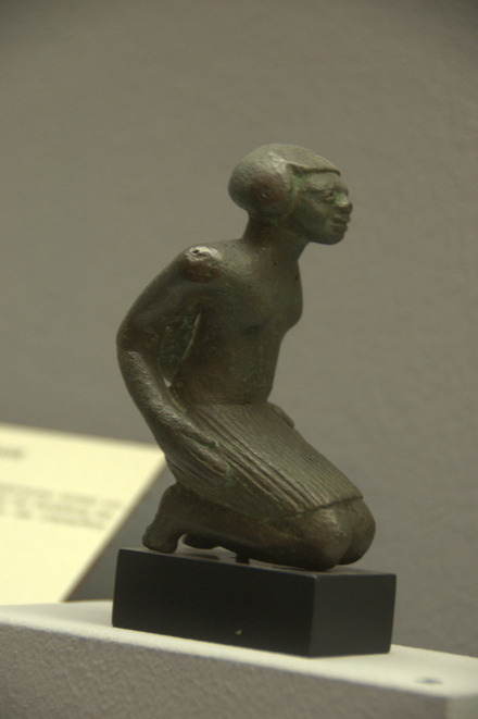 Statue of a captive Nubian