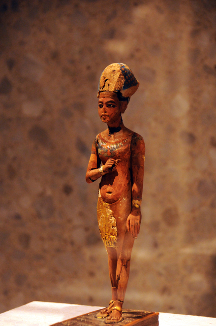 Statue of Tutankhamun