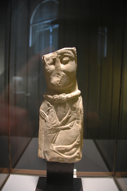 Euffigneix, Antropomorphe statue of a Celtic god with animal