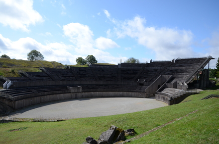 Grand, Remains of amphitheater