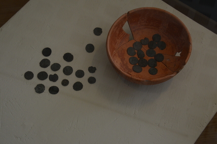Grand, Amphitheater, pottery with coins (treasure)
