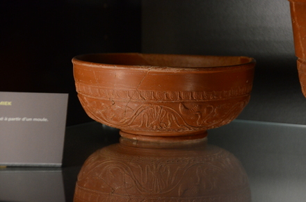 Grand, Ceramic bowl (terra sigillata)