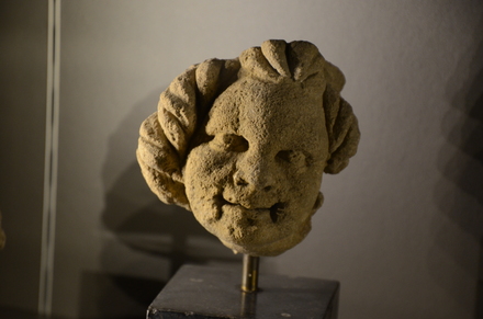 Grand, Head of a young man