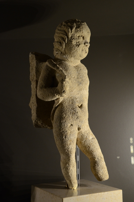 Grand, Statue of Amor