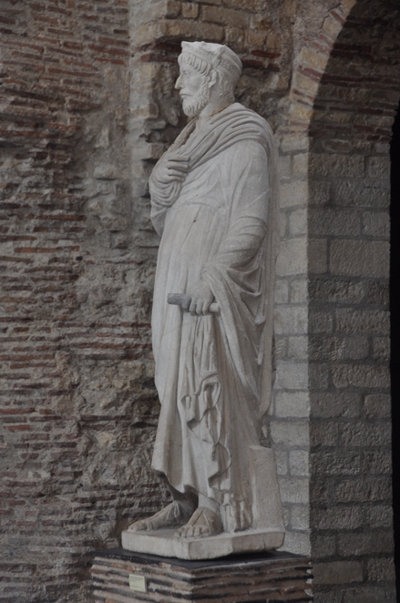 Lutetia, Priest of Serapis