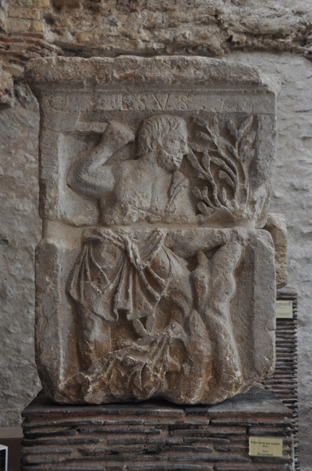 Lutetia, Pillar of the boatsman