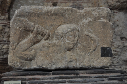 Lutetia, Pillar of the boatsman