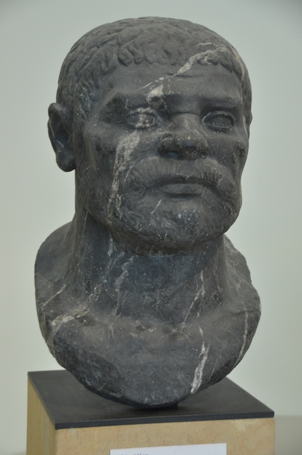 Toulouse, Bust of an athlete